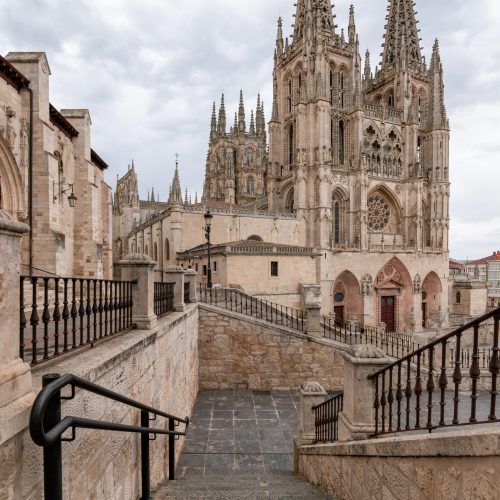 Escaleras_a_la_Catedral_--_2023_--_Burgos,_Castilla_y_León,_España